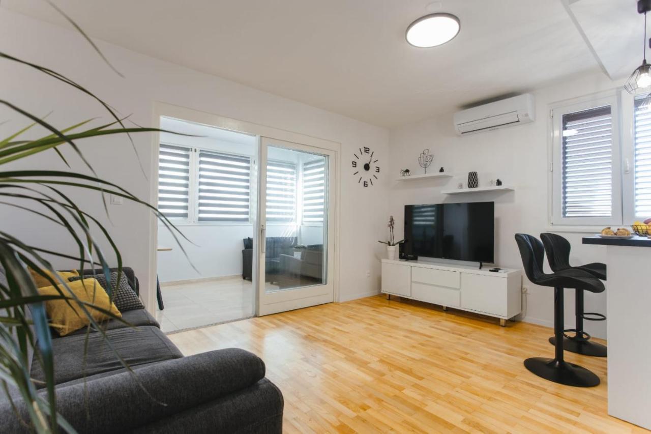 Apartment Bozic Omis Luaran gambar