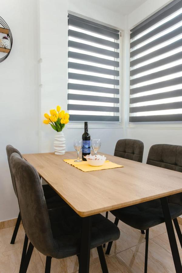 Apartment Bozic Omis Luaran gambar